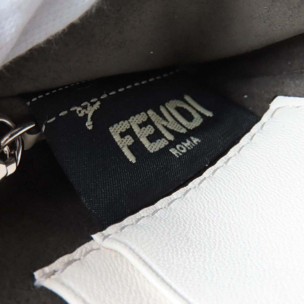 FENDI White Leather Shoulder Bag - Picture 13 of 16